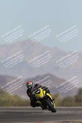 media/Oct-26-2025-Race Pace (Sun) [[c1447ca738]]/Non Verified (1st 20 Minutes of every Hour)/4-Turn 14 (1110am)/